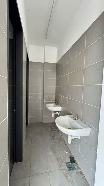 Shop / Office for Rent in Seremban City Centre (Seremban) - Marcus Yeow - Bathroom - PropertyGuru.com.my