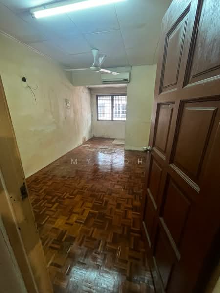 2-storey Terraced House for Sale in Taman Selayang Utama (Selayang) - MY Loh - Interior - PropertyGuru.com.my