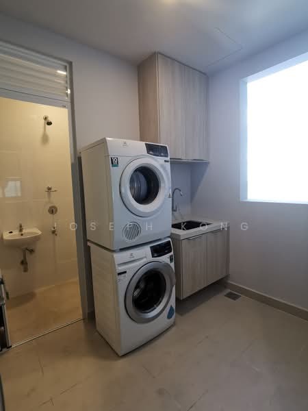 Service Residence for Sale at Southern Marina Residences - Joseph Kong - Bathroom - PropertyGuru.com.my