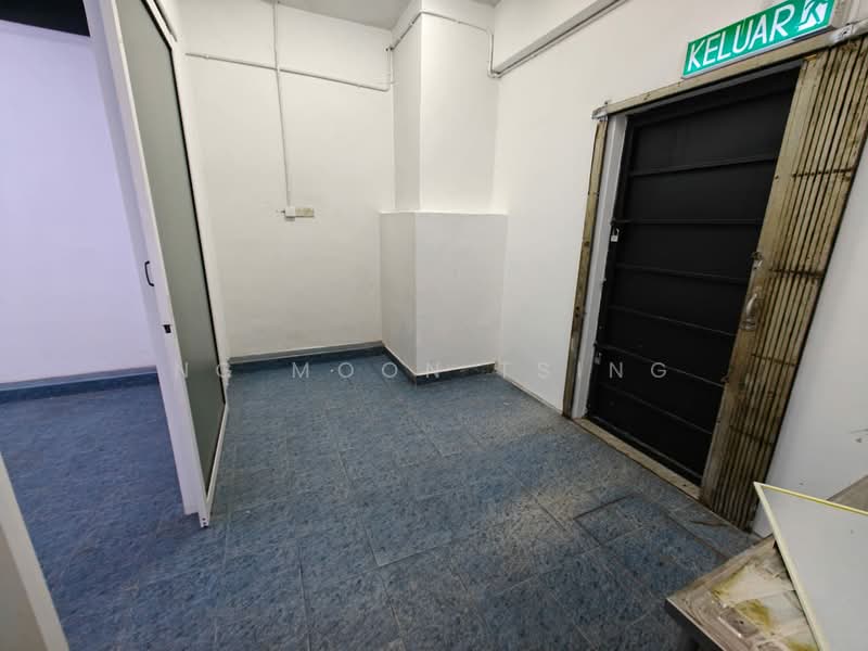 Shop for Rent in Taman Kencana (Ampang) - Ng Moon Tsing - Entrance - PropertyGuru.com.my