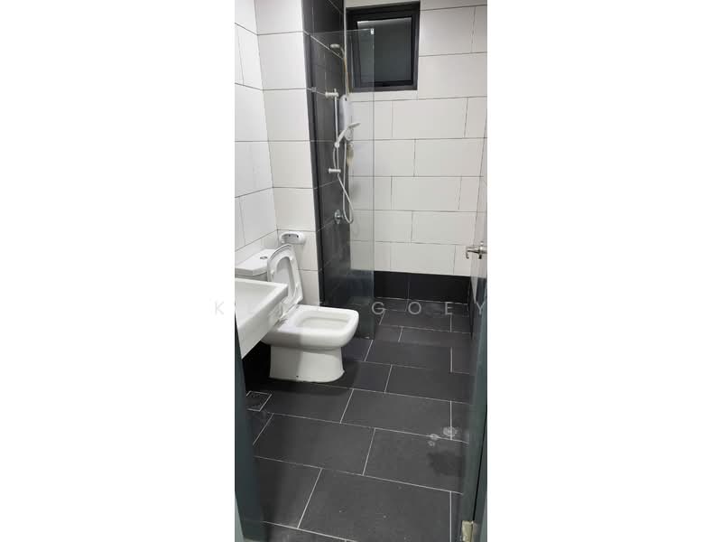 Kondominium untuk Dijual di Selayang 18 - Kent Goey - Bathroom - PropertyGuru.com.my