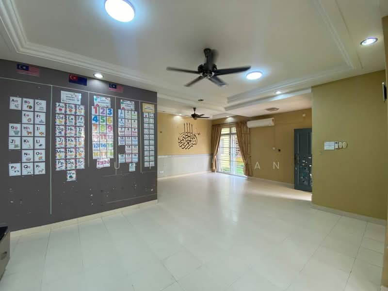 Rumah Kluster untuk Dijual di Skudai (Johor) - Sufi Norman - Living Room - PropertyGuru.com.my