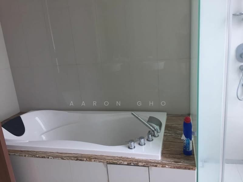 Kondominium untuk Disewa di Central Park condominium - Aaron Gho - Bathroom - PropertyGuru.com.my