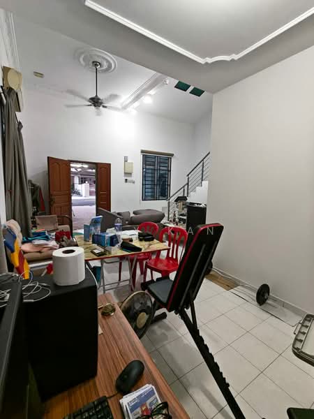 Rumah Teres 1.5 Tingkat untuk Dijual di Taman Setia Indah (Tebrau) - Max Kan - Living Room - PropertyGuru.com.my