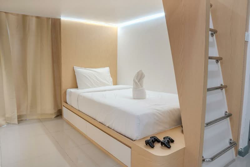 Service Residence for Sale at D'Pristine - Jeny Loo - Bedroom - PropertyGuru.com.my