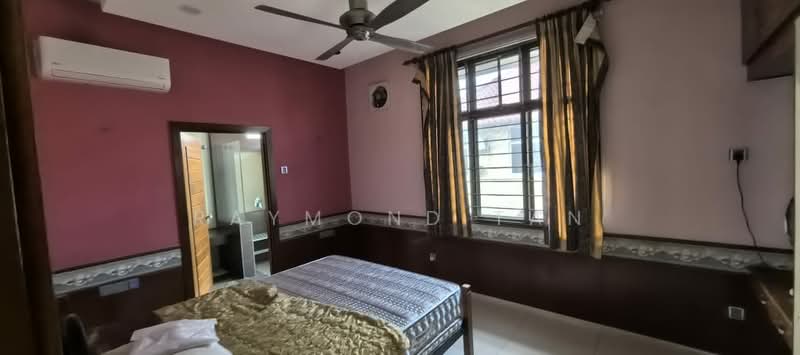 Rumah Banglo untuk Dijual di Saujana Akasia (Sungai Buloh) - Raymond Tan - Bedroom - PropertyGuru.com.my