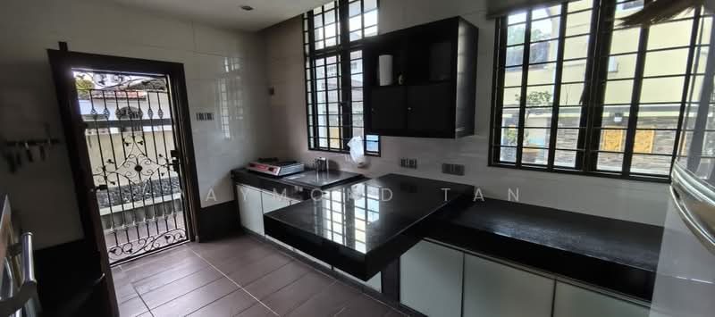 Rumah Banglo untuk Dijual di Saujana Akasia (Sungai Buloh) - Raymond Tan - Kitchen - PropertyGuru.com.my