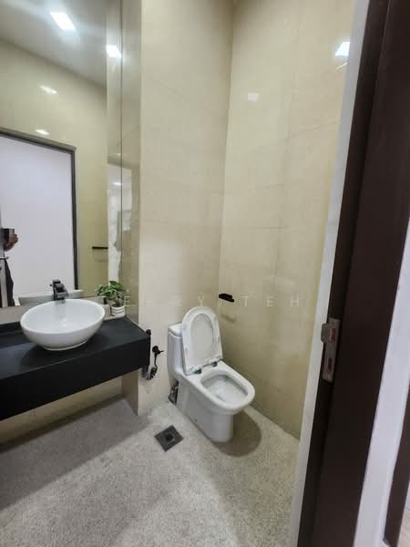 Kondominium untuk Disewa di Cinta - Terry Teh - Bathroom - PropertyGuru.com.my
