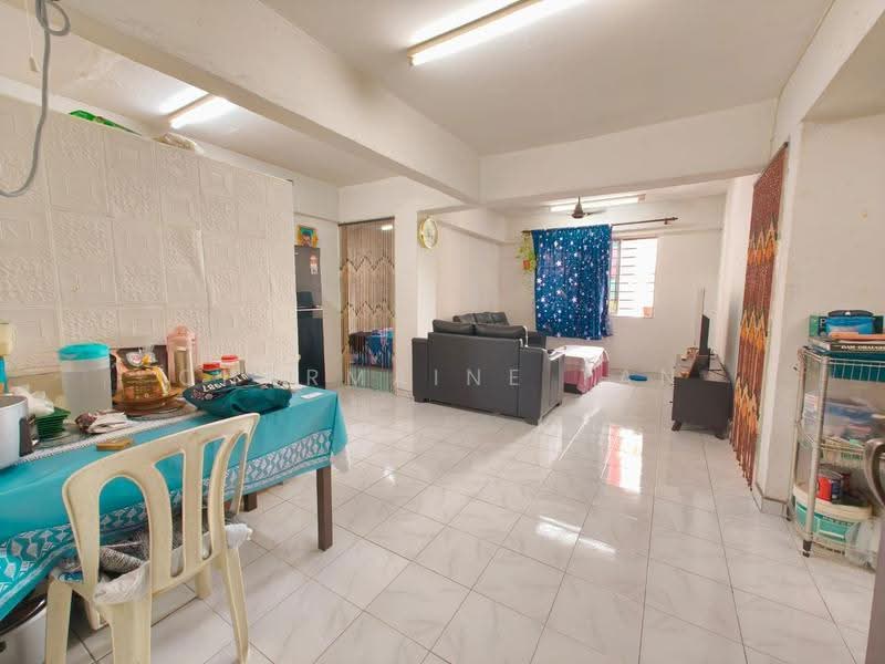 Apartment for Sale at Teratak Muhibbah - Charmaine Tan - Living Room - PropertyGuru.com.my