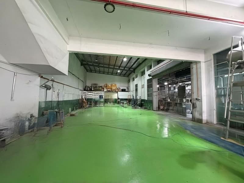 Factory for Rent in Kawasan Perindustrian Mount Austin (Tebrau) - Jemie . - Interior - PropertyGuru.com.my
