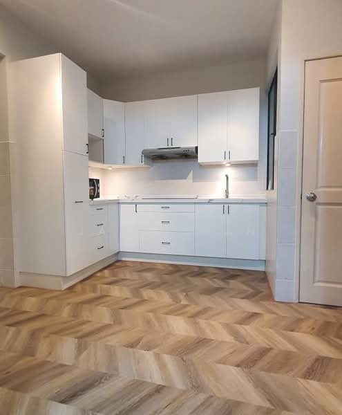 Condominium for Sale at Casa Tropicana - Jack Chan - Kitchen - PropertyGuru.com.my