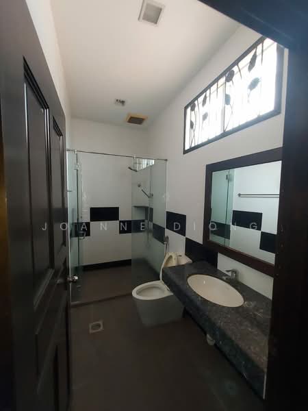 Terraced House for Rent in Taman Mayang (Petaling Jaya) - Joanne Diong - Bathroom - PropertyGuru.com.my