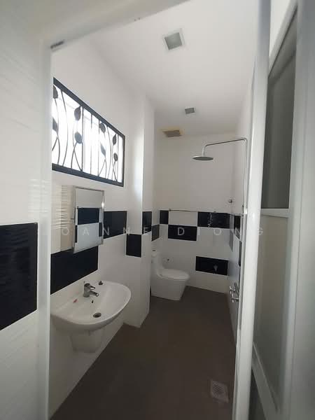 Terraced House for Rent in Taman Mayang (Petaling Jaya) - Joanne Diong - Bathroom - PropertyGuru.com.my