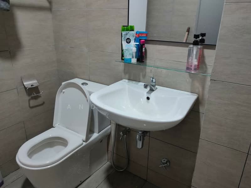 Service Residence for Sale at TR Residence - Anders Goo - Bathroom - PropertyGuru.com.my