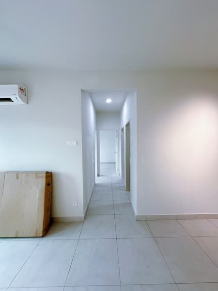 Servis Apartment untuk Dijual di Majestic Maxim - Terry Teh - Corridor - PropertyGuru.com.my