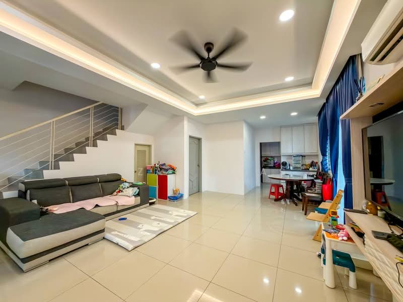 Rumah Berkembar untuk Dijual di Bandar Saujana Putra (Tanjong Duabelas) - Izzah Alias - PropertyGuru.com.my