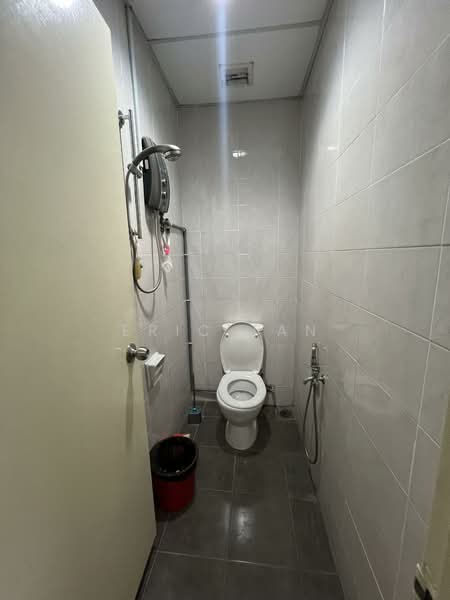 Pejabat untuk Disewa di Puchong (Selangor) - Eric Tan - Bathroom - PropertyGuru.com.my