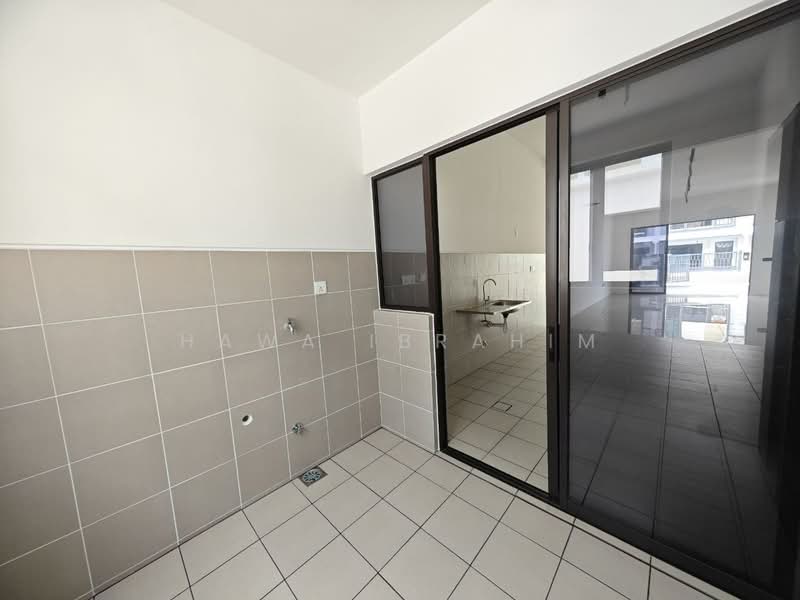2-storey Terraced House for Sale in Dengkil (Selangor) - Hawa Ibrahim - Kitchen - PropertyGuru.com.my