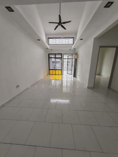 Rumah Teres 1 Tingkat untuk Dijual di Gelang Patah (Johor) - Stefan Yu - Living Room - PropertyGuru.com.my