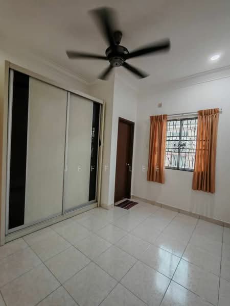 2-storey Terraced House for Sale in Taman Nusa Jaya Mas (Iskandar Puteri (Nusajaya)) - Jeff Lee - Bedroom - PropertyGuru.com.my