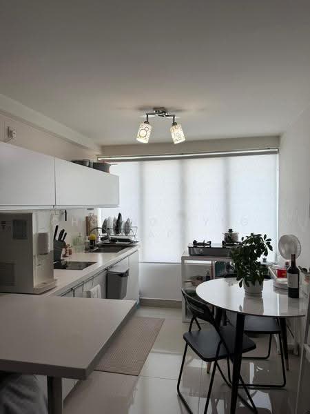 Service Residence for Sale at Subang Soho (One Soho) - Chorng Tyng Yap - Kitchen - PropertyGuru.com.my