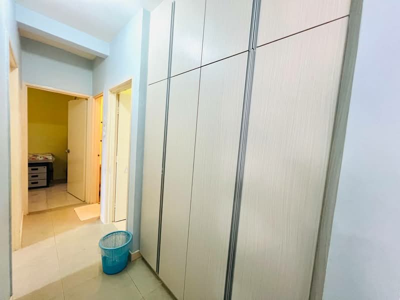 Condominium for Sale at Bayu Tasik 2 - Hairi Halim - Corridor - PropertyGuru.com.my