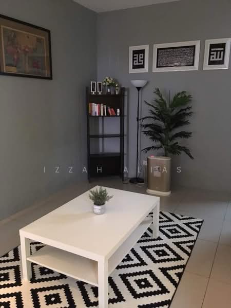 Rumah Teres 2 Tingkat untuk Dijual di Taman Teratai (Nilai) - Izzah Alias - Living Room - PropertyGuru.com.my