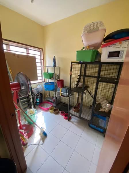 Rumah Teres 2 Tingkat untuk Dijual di Taman Teratai (Nilai) - Izzah Alias - PropertyGuru.com.my