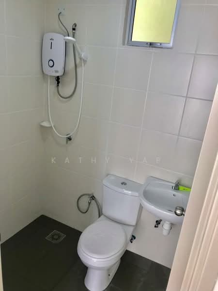 Kondominium untuk Dijual di Sky Awani Residensi 1 - Kathy Yap - Bathroom - PropertyGuru.com.my