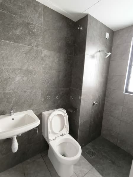 Servis Apartment untuk Dijual di Traders Park - CK Ng - Bathroom - PropertyGuru.com.my