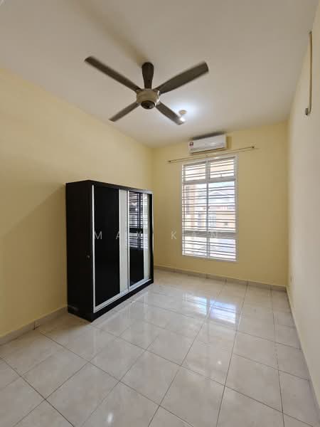 Rumah Teres untuk Dijual di Taman Mount Austin (Tebrau) - Max Kan - Bedroom - PropertyGuru.com.my