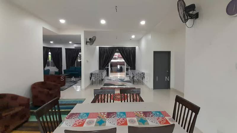 Rumah Banglo untuk Dijual di Bandar Baru Salak Tinggi (Sepang) - Sa'a Nordin - Living Room - PropertyGuru.com.my