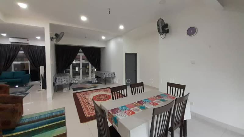 Rumah Banglo untuk Dijual di Bandar Baru Salak Tinggi (Sepang) - Sa'a Nordin - Living Room - PropertyGuru.com.my