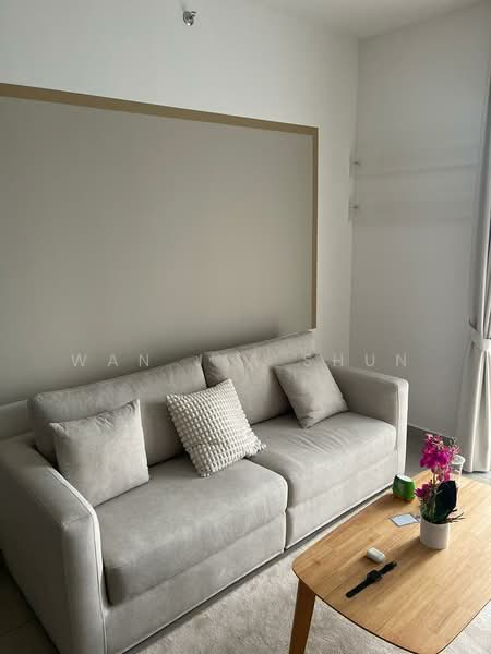 Servis Apartment untuk Disewa di M Luna - Wan Jia Shun - Living Room - PropertyGuru.com.my