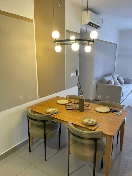 Servis Apartment untuk Disewa di M Luna - Wan Jia Shun - Dining Room - PropertyGuru.com.my