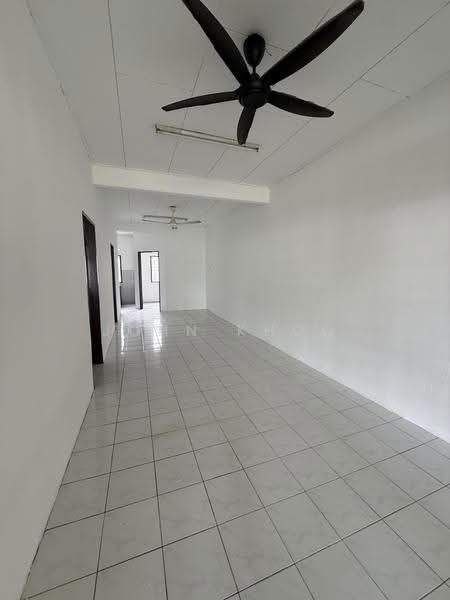 Rumah Teres untuk Dijual di Taman Sri Anggerik (Rantau) - John Khoo - Interior - PropertyGuru.com.my