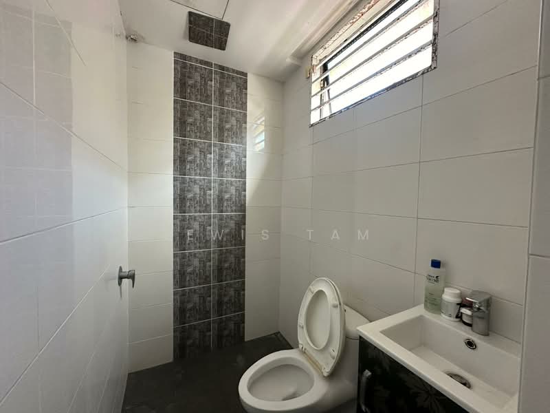 Semi-Detached House for Sale in Bandar Mahkota Cheras (Cheras) - Lewis Tam - Bathroom - PropertyGuru.com.my