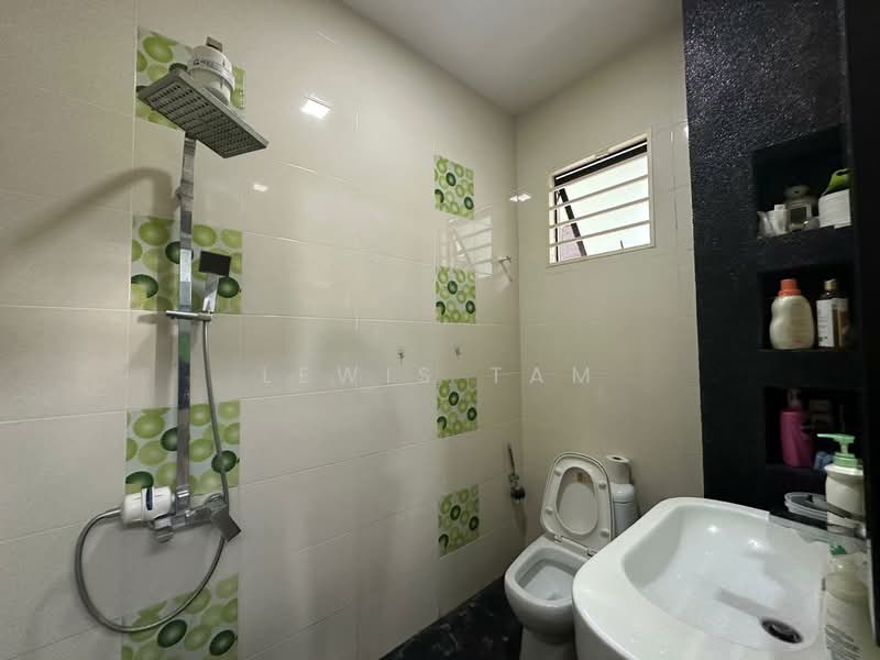 Semi-Detached House for Sale in Bandar Mahkota Cheras (Cheras) - Lewis Tam - Bathroom - PropertyGuru.com.my