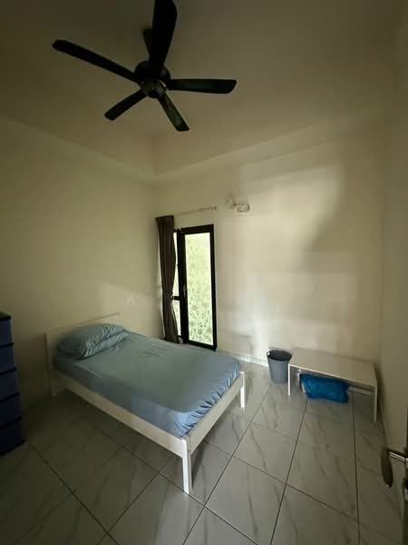 Rumah Teres 3 Tingkat untuk Disewa di Bandar Bayan Bahru (Bayan Lepas) - A Ee Ee - Bedroom - PropertyGuru.com.my