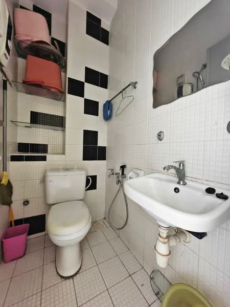 Service Residence for Sale at The Sky Executive Suites - Elayne Low - Bathroom - PropertyGuru.com.my