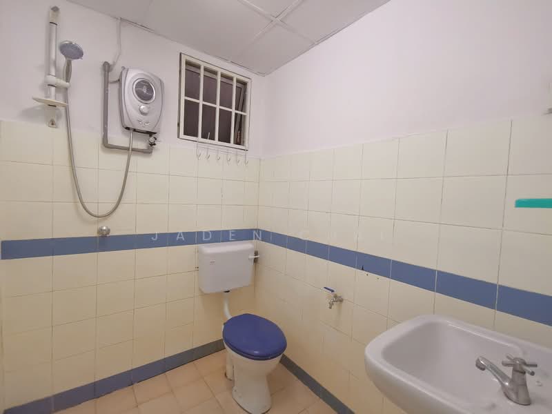 Condominium for Sale at Prima Setapak Condominium - Jaden Chai - Bathroom - PropertyGuru.com.my