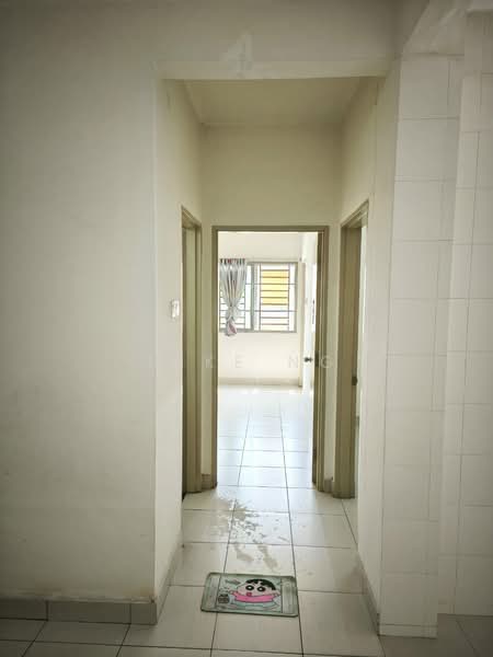 Pangsapuri untuk Dijual di Pangsapuri Akasia (Bandar Botanic) - Nike Ng - Corridor - PropertyGuru.com.my