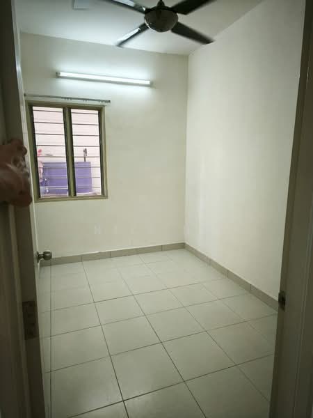Pangsapuri untuk Dijual di Pangsapuri Akasia (Bandar Botanic) - Nike Ng - Interior - PropertyGuru.com.my
