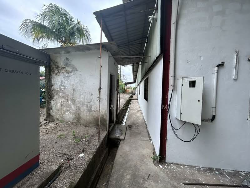 Factory for Rent in Subang (Selangor) - Lucas Lim - Exterior - PropertyGuru.com.my