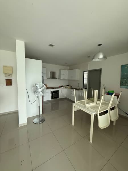 Condominium for Sale at T-Parkland - MY Loh - Kitchen - PropertyGuru.com.my