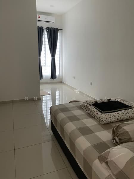 Rumah Teres 2 Tingkat untuk Disewa di Bandar Sri Sendayan (Negeri Sembilan) - Ong Jia Hui - Bedroom - PropertyGuru.com.my