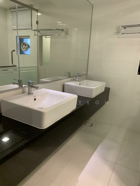 Servis Apartment untuk Dijual di Maritime Suite - Angel Yeoh - Bathroom - PropertyGuru.com.my