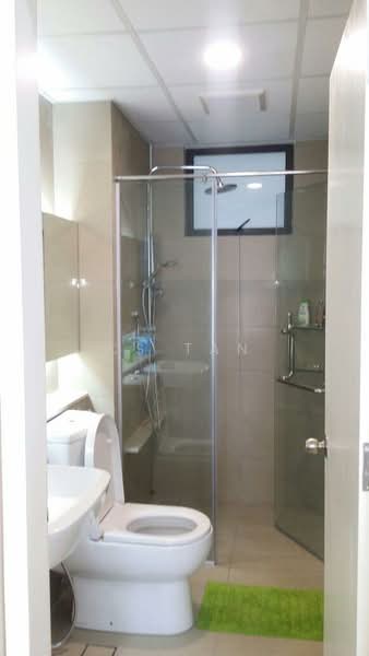 Condominium for Rent at The WaterEdge (Pinggiran Air) - CS Tan - Bathroom - PropertyGuru.com.my