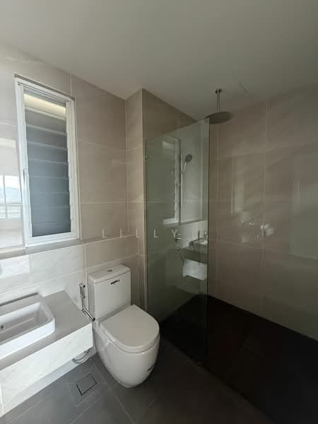 Kondominium untuk Dijual di Codrington Residence - Lilly . - Bathroom - PropertyGuru.com.my