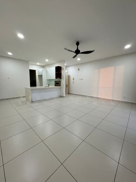 Kondominium untuk Disewa di Cristal Serin Residence - Abdul Mun'im Abdul Rahman - Interior - PropertyGuru.com.my
